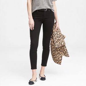BANANA REPUBLIC Petite Skinny Stay Black Ankle